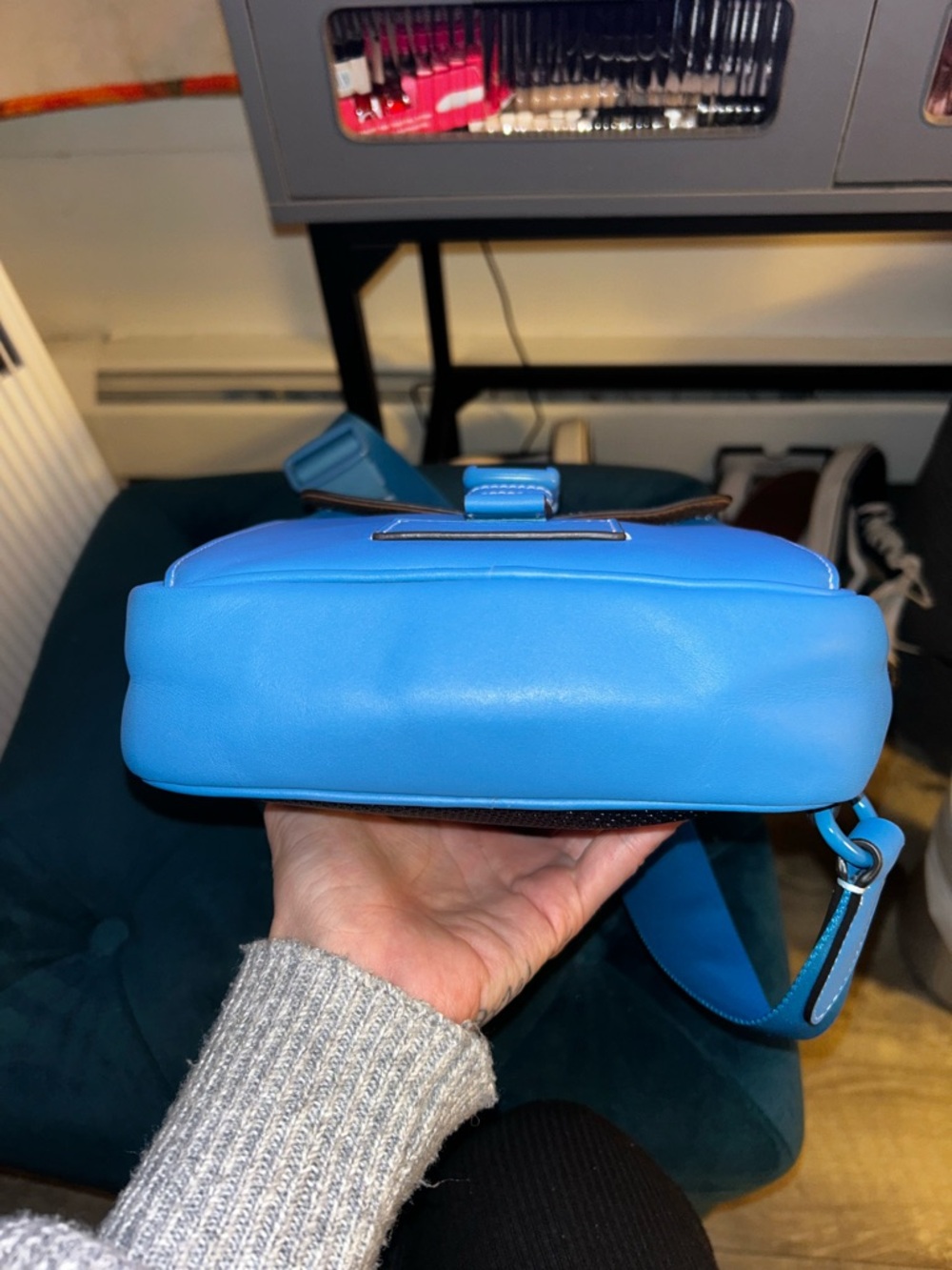 Coach Men's Leather Sling Bag - Bright Blue, Like new condition! - Picture 6 of 14